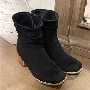 Steve Madden Black Suede Kids Boots